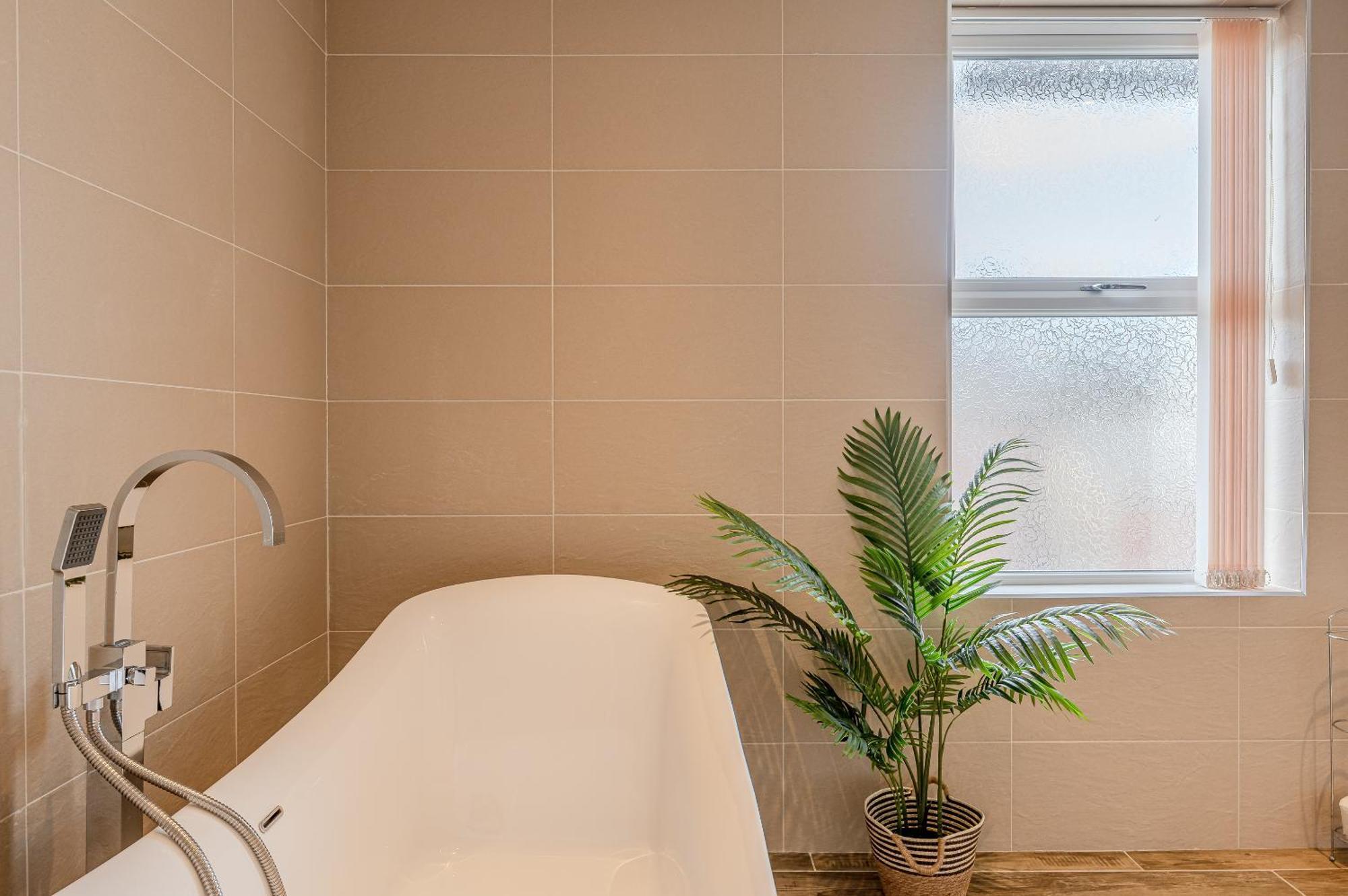 Rosemill - Large Pet Friendly Home With Off Road Parking Whitby Exteriör bild