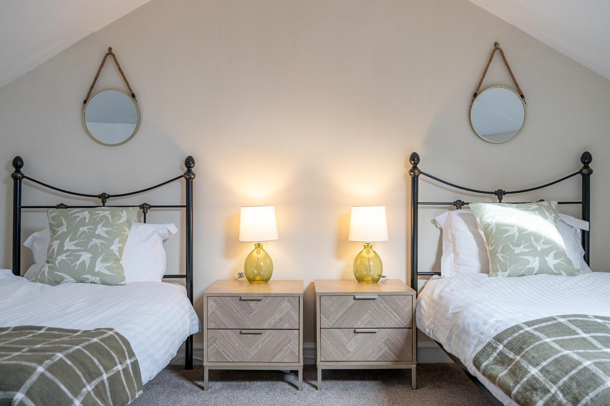Rosemill - Large Pet Friendly Home With Off Road Parking Whitby Exteriör bild