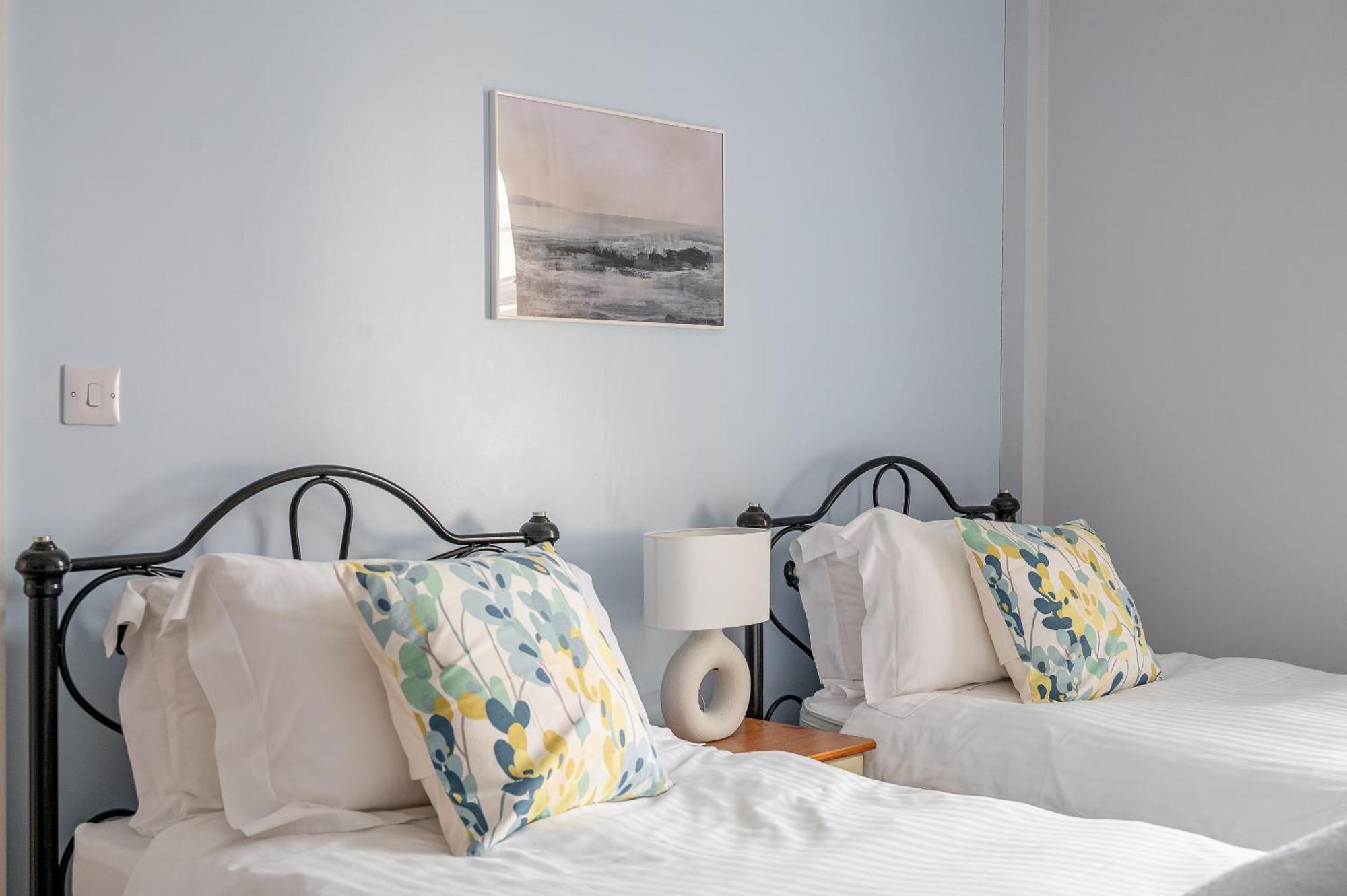Rosemill - Large Pet Friendly Home With Off Road Parking Whitby Exteriör bild
